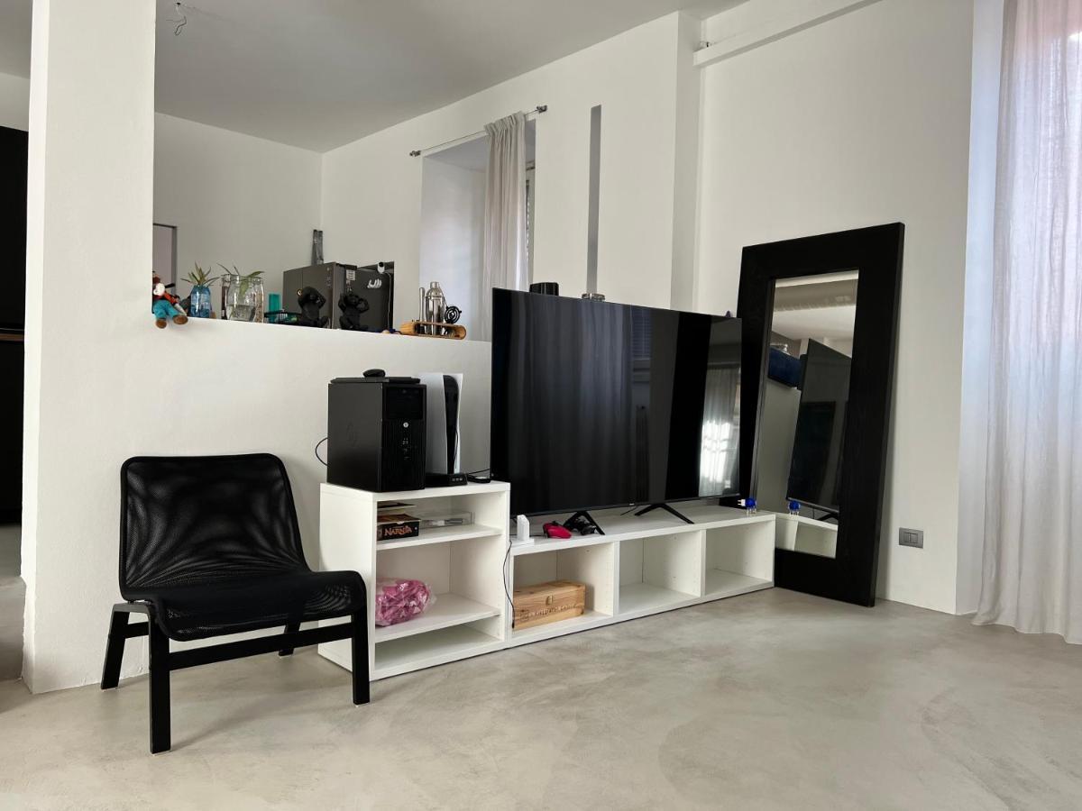 הוילה קולוניו מונצזה La Casa Di Wayne מראה חיצוני תמונה